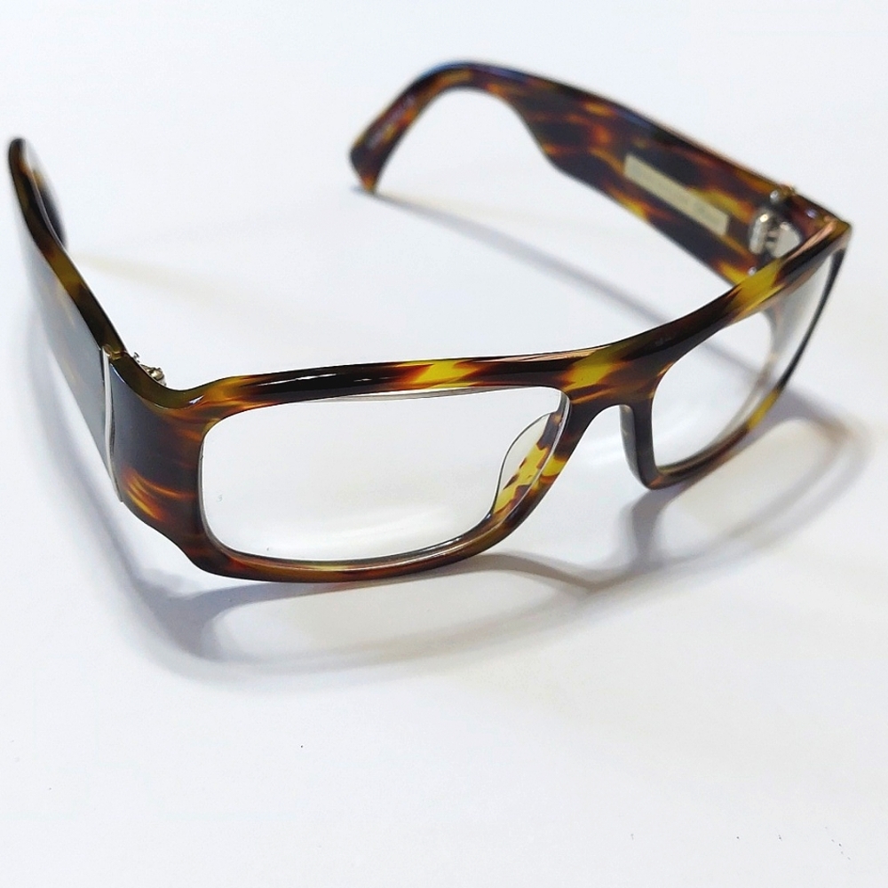 Initium Platinum Undertow Unisex Beautiful Frames Scratches On Lenses